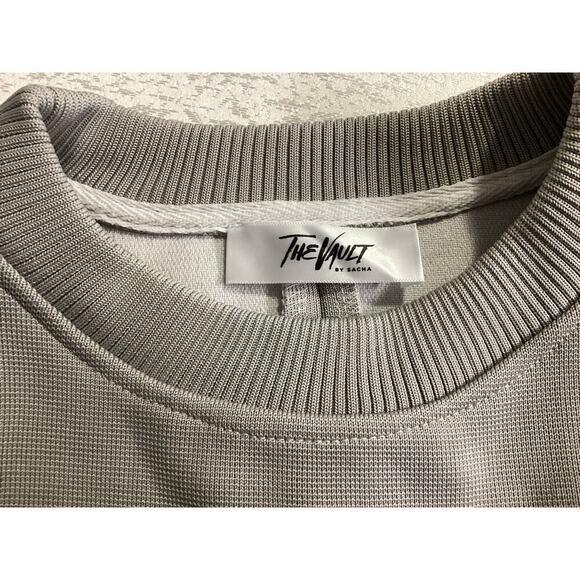 The Vault sleeveless ribbed knit boxy silhouette top pleated front Large gray - Picture 7 of 7